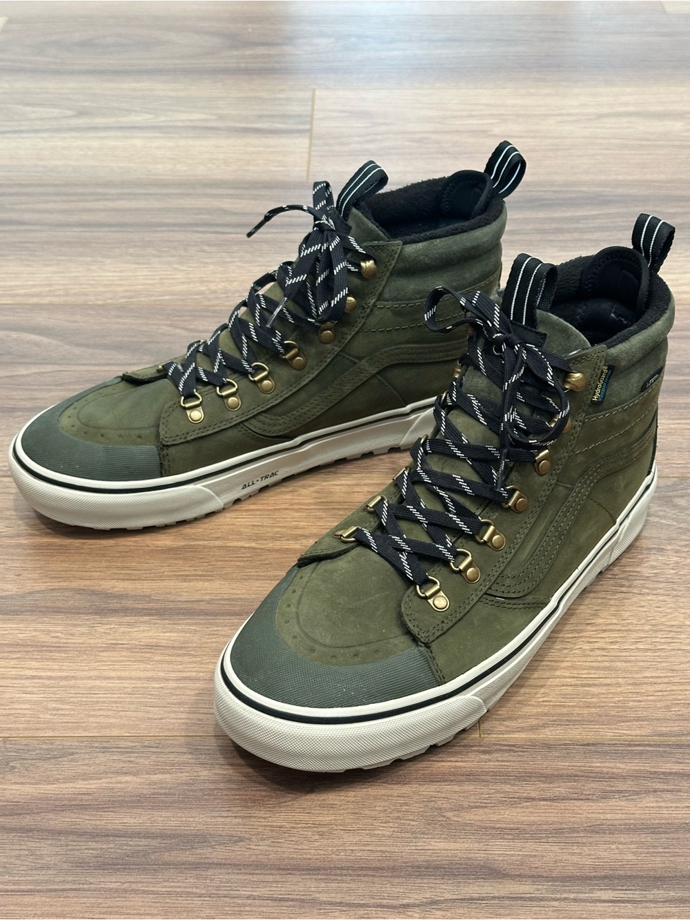 Vans Men’s Sk8-Hi Dr MTE-2 Boots in Olive Green Size 11.5